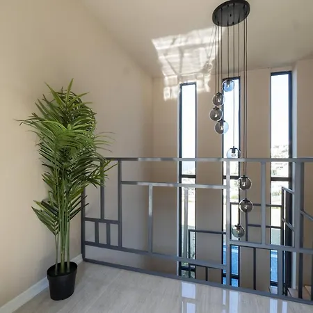 3 Bedroom With Great View Close To Marina Villa *