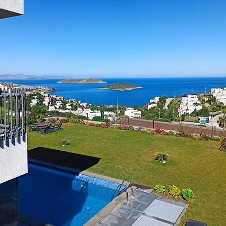 3 Bedroom With Great View Close To Marina